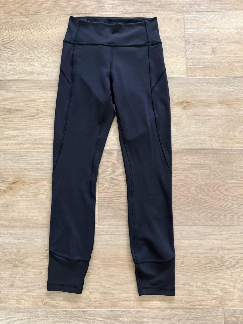 Lululemon In Movement 25” Inseam High-Rise Everlux Leggings Size 4 Black